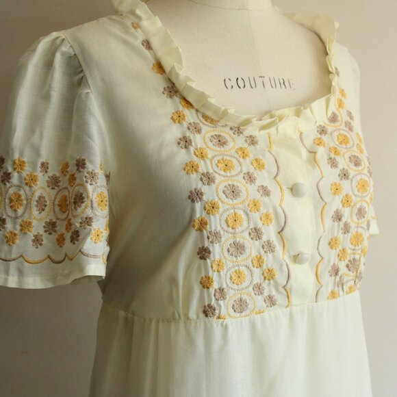 Vintage 1970s Dress, Yellow Embroidered Boho Maxidress with Empire Waist and Bow - Picture 5 of 10